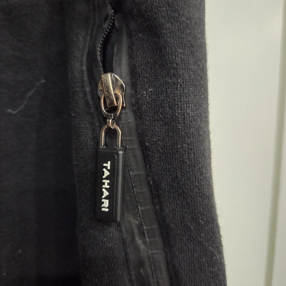 TAHARI WOMEN'S BLACK SWEATPANTS SIZE XL